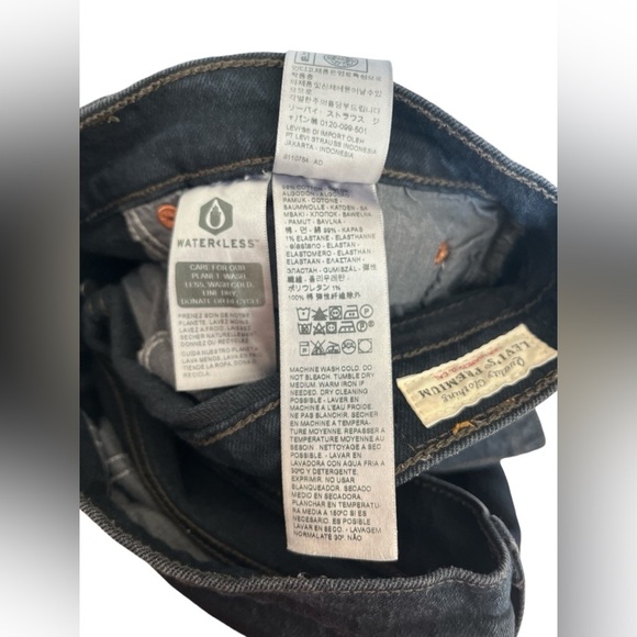 Levi's Premium Wedgie Fit Button
Fly Jean Black size 31 BIG E!!! - Picture 16 of 16